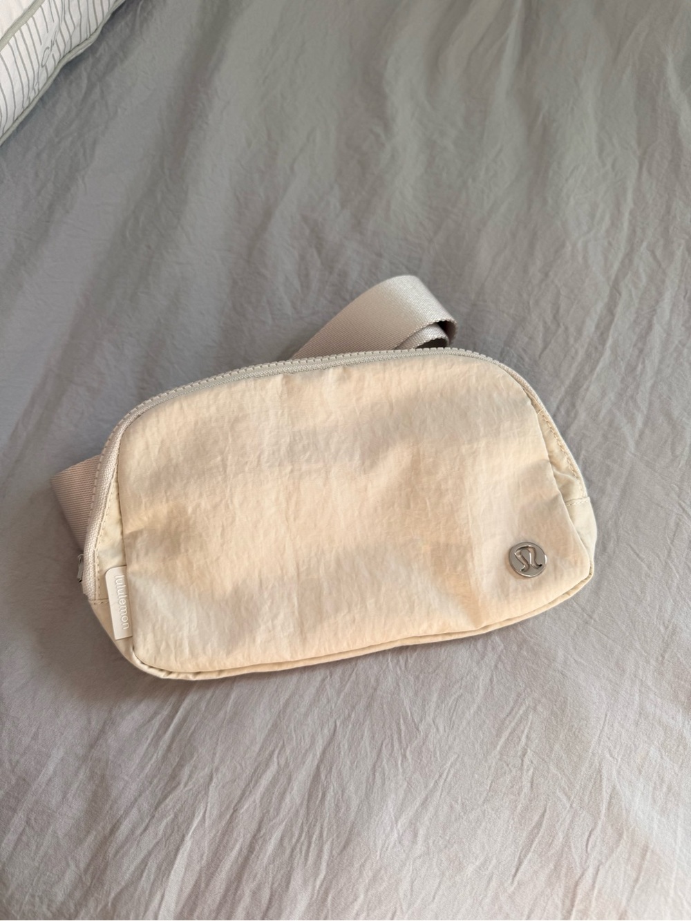 lululemon athletica Cream Mini Belt Bag